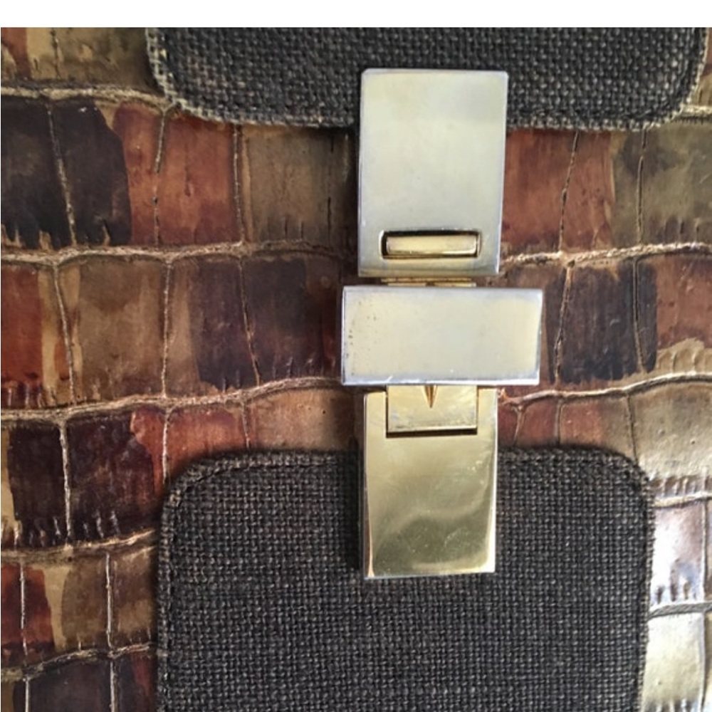 Stuart Weitzman 90’s leather and canvas with metal clasp and strap details purse - Picture 4 of 8